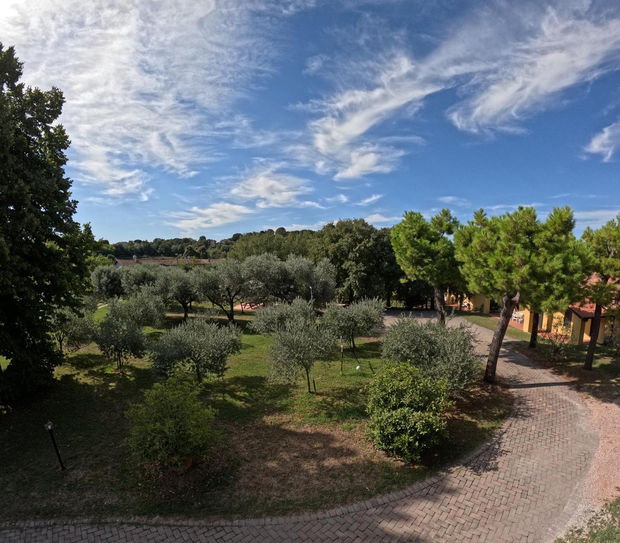 Agriturismo Gardenali Вольта-Мантована Экстерьер фото