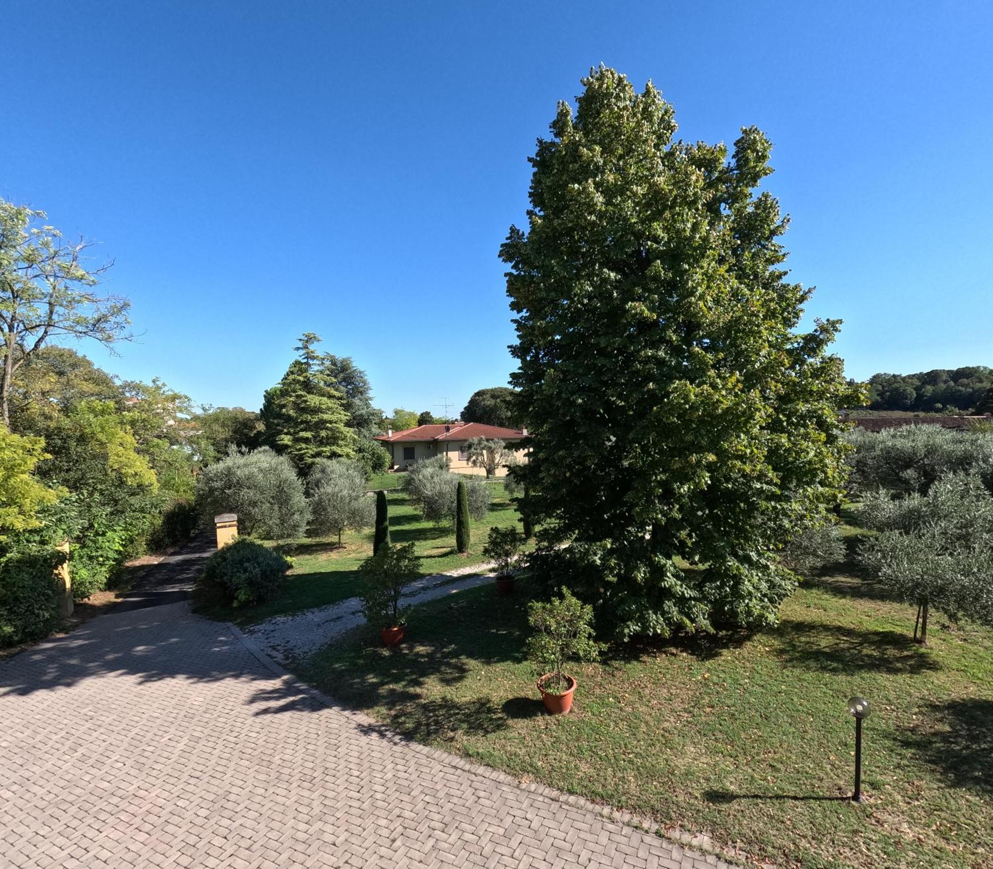 Agriturismo Gardenali Вольта-Мантована Экстерьер фото