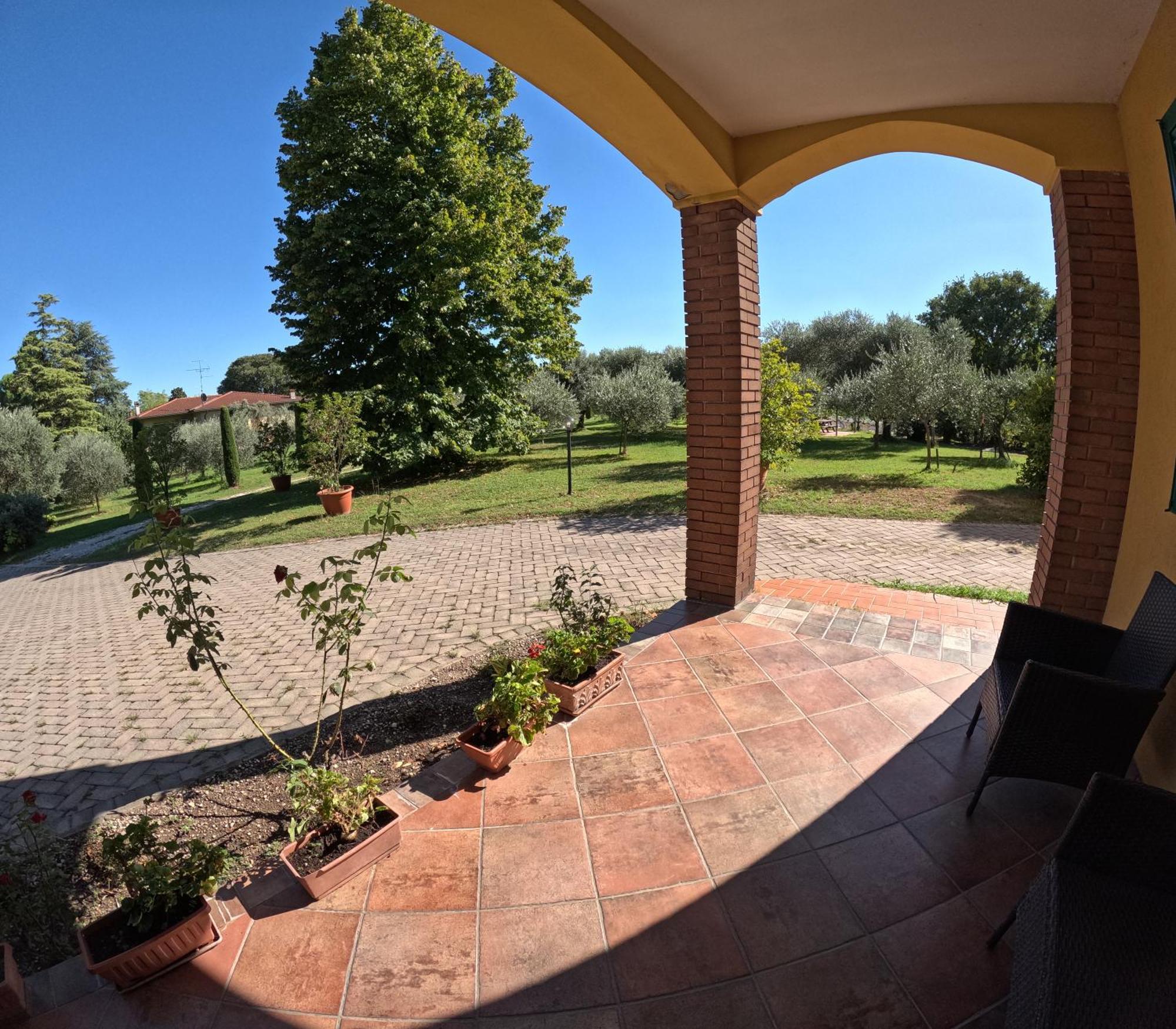 Agriturismo Gardenali Вольта-Мантована Экстерьер фото