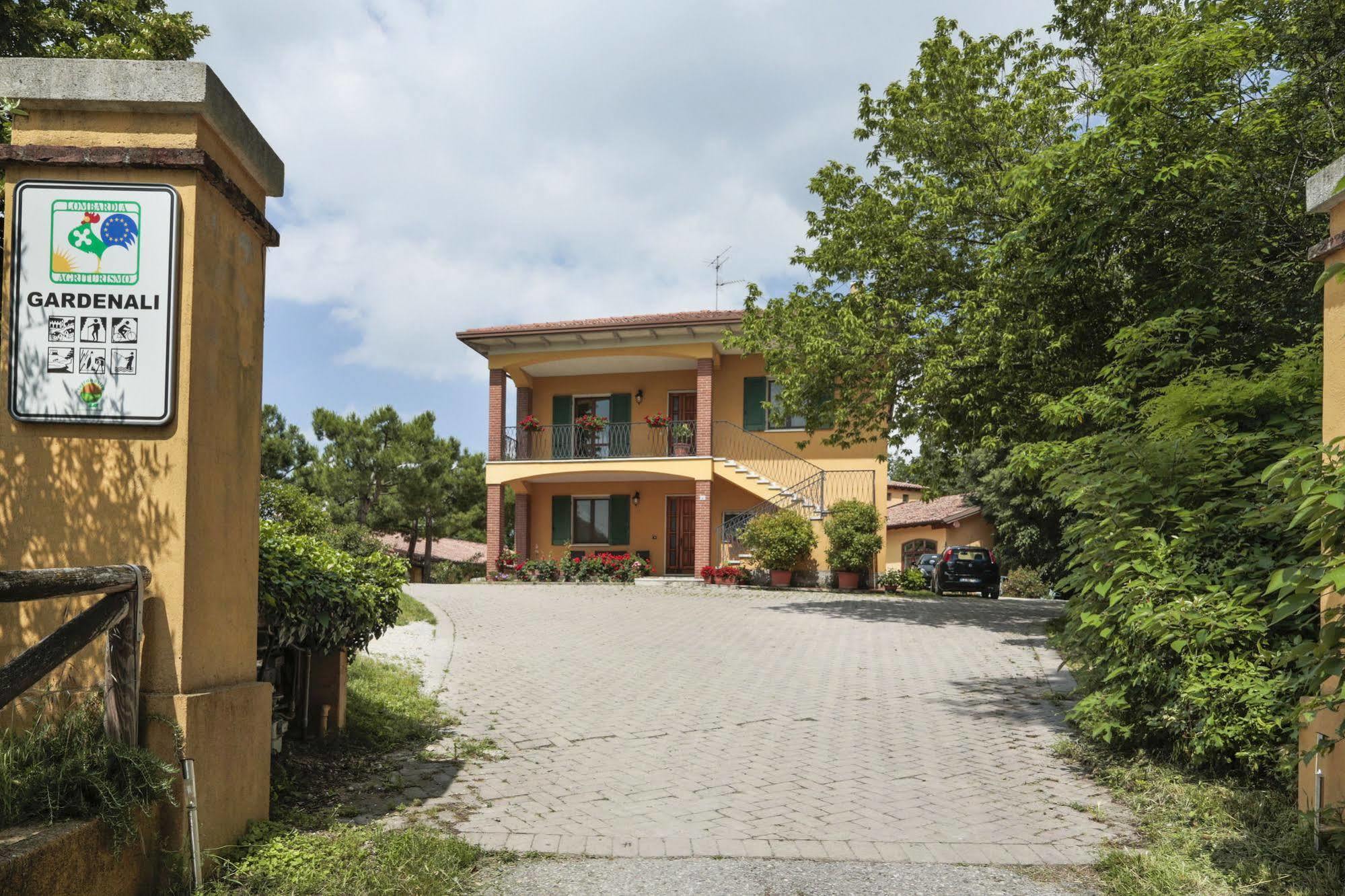 Agriturismo Gardenali Вольта-Мантована Экстерьер фото